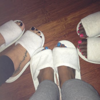 Oxygen Spa Studio - Slippers!!! No bringing outside in!!!! - Massage Therapy Near Me - Chicago, Illinois