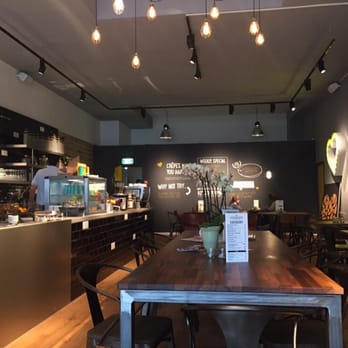 Crêpe Affaire - sitting area - Creperies Near Me - Haarlem, New Hampshire