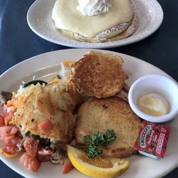 Moke's Bread & Breakfast - Stuffed veggie hash browns ...look what's in the back - Breakfast & Brunch Near Me - Kailua, Hawaii