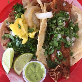 Chilangos Tacos - Al Pastor and Campechana costra - Tacos Near Me - Dallas, Texas Chilangos Tacos - Al Pastor and Campechana costra - Tacos Near Me - Dallas, Texas