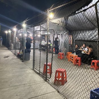 Tacos El Primo - Outside view - Food Stands Near Me - Los Angeles, California