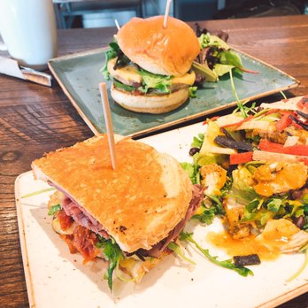 First Watch - Breakfast & Brunch Near Me - St. Ann, Missouri