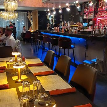 Deluxe Fun Dining - New interior - Bars Near Me - Charlotte, North Carolina
