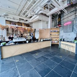 Little Victories Coffee Roasters - Beautiful big indoor space