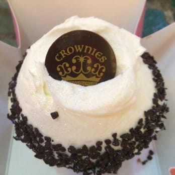 Casey's Cupcakes - Casey's cupcakes. This one was amazing! The crownie. Raspberry cake, chocolate brownie and a creamy delicious frosting. - Cupcakes Near Me - Riverside, California Casey's Cupcakes - Casey's cupcakes. This one was amazing! The crownie. Raspberry cake, chocolate brownie and a creamy delicious frosting. - Cupcakes Near Me - Riverside, California