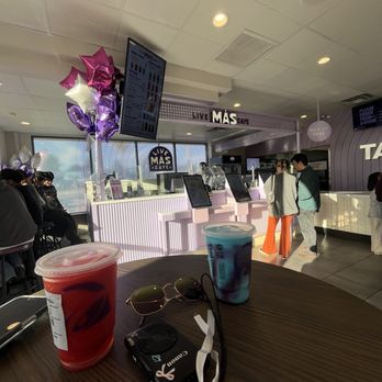 Taco Bell - Live Más Café - Midnight cherry regular freeze & Strawberry Lime Refresca Freeze - Fast Food Near Me - Chula Vista, California Taco Bell - Live Más Café - Midnight cherry regular freeze & Strawberry Lime Refresca Freeze - Fast Food Near Me - Chula Vista, California