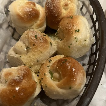 Villaggio's Ristorante Italiano - Garlic Knots - Italian Near Me - Lutz, Florida Villaggio's Ristorante Italiano - Garlic Knots - Italian Near Me - Lutz, Florida