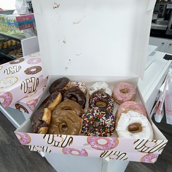 Love Donuts & Coffee - Donuts Near Me - Conyers, Georgia Love Donuts & Coffee - Donuts Near Me - Conyers, Georgia
