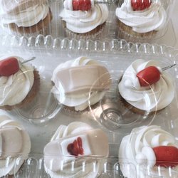 Amazing Occasions Custom Cakes