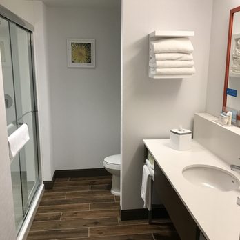 Hampton Inn & Suites St. George SunRiver - Spacious and spotlessly clean bathroom. - Hotels Near Me - St George, Utah