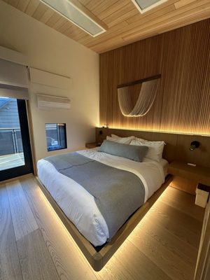 Desolation Hotel by null