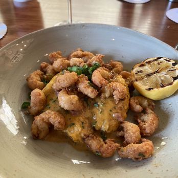Traveler's Table - Crawfish and grits - excellent!! - Cocktail Bars Near Me - Houston, Texas