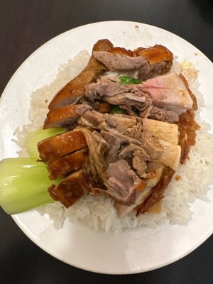 Sun Hong B B Q & Seafood Restaurant by null