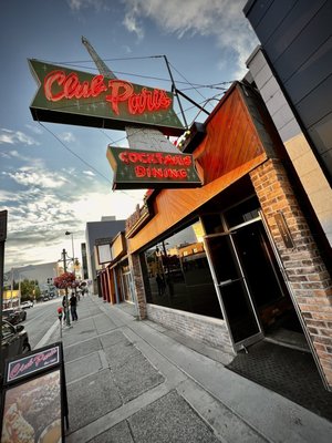 Club Paris by null