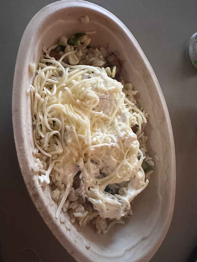 CHIPOTLE MEXICAN GRILL Updated September 2024 17 Photos & 69