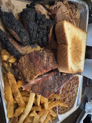 King's Custom Smoked Meats Restaurant by null