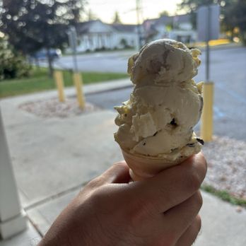 Zoe's Ice Cream Barn - Ice Cream & Frozen Yogurt Near Me - Lagrangeville, New York