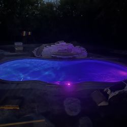 Q&Q Pool Tech Support - Color changing lights installed by Q&Q Pool Tech!