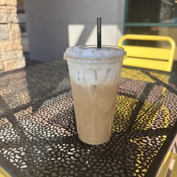 Brew Bees Coffee - Iced Maple Sugar Latte with Vanilla Cold Foam and Cinnamon Sugar Crumbles - Coffee & Tea Near Me - Upland, California Brew Bees Coffee - Iced Maple Sugar Latte with Vanilla Cold Foam and Cinnamon Sugar Crumbles - Coffee & Tea Near Me - Upland, California