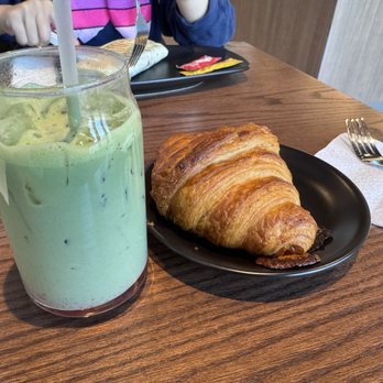 Carbon Coffee - Strawberry Matcha Latte + Ham and Cheese croissant - Coffee & Tea Near Me - Aurora, Colorado