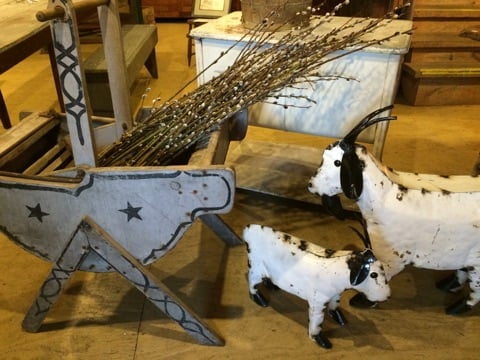 Pheasant Run Antiques Image
