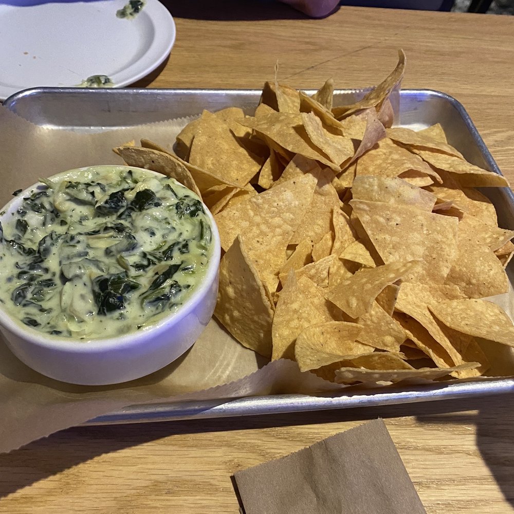Sliders Bar & Grill - Spinach and artichoke dip - Chicken Wings Near Me - Middletown, Connecticut