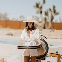 Cosmic Nina - Playing the ocean drum