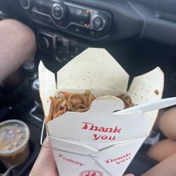 Top China - Chicken lo mein