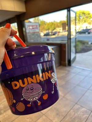 Dunkin' by null