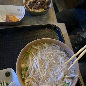 Vinason Pho Kitchen - SoDo - Pho and garlic noods - Vietnamese Near Me - Seattle, Washington