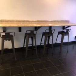 Unruly Jamaican Cuisine - Eating area inside