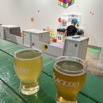 Slackers Brewing - Brewpubs Near Me - Austin, Texas