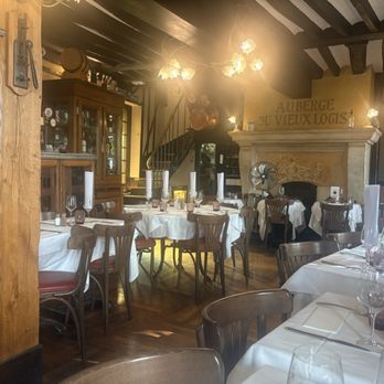 Le Basilic - French Near Me - Paris, 75 Le Basilic - French Near Me - Paris, 75