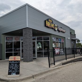 Mr Brews Taphouse - Mr Brews Taphouse, Madison - Burgers Near Me - Madison, Wisconsin