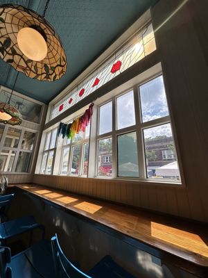 BreadHive Bakery & Cafe by null