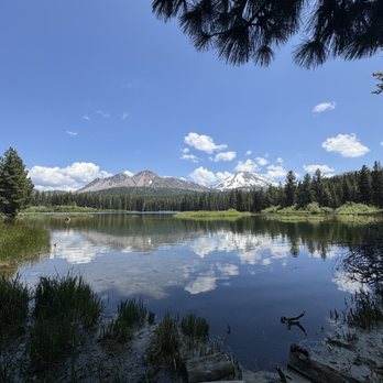 Lassen Volcanic National Park - Manzanita Lake loop - Parks Near Me - Mineral, California