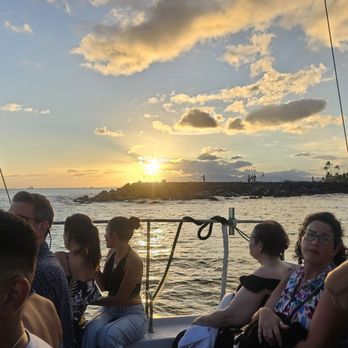Aloha Sails Waikiki - Boat Tours Near Me - Urban Honolulu, Hawaii Aloha Sails Waikiki - Boat Tours Near Me - Urban Honolulu, Hawaii