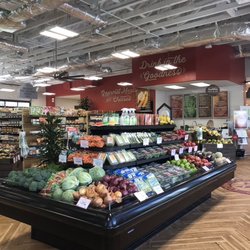 Chamberlin's Natural Foods - Organic Produce and Smoothie Bar