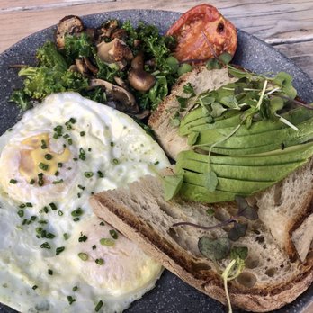 Blueys Kitchen - Cafes Near Me - Santa Monica, California