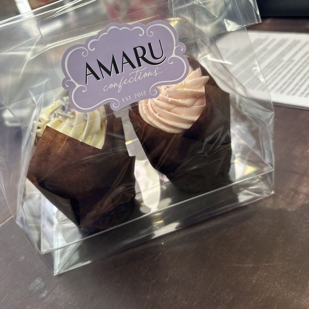 Amaru Confections - Vanilla cupcake with vanilla buttercream, frosting and lemon cupcake with huckleberry buttercream frosting. - Bakeries Near Me - Boise, Idaho