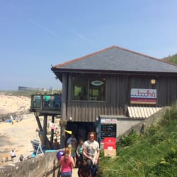 Bodhi's Beach Cafe and Bistro - Cafe on the south side of the beach