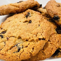 TooJay’s Deli - Bakery - Restaurant - 1/2 dozen oatmeal cookies