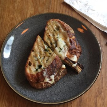 Spiga - Grilled Cheese Sandwich with Muenster Cheese and Pesto - Cafes Near Me - San Juan, Puerto Rico