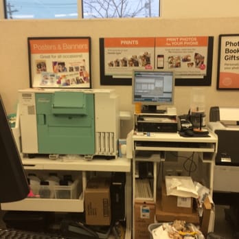 Walgreens - Probably why the photo processing is horrible. There's no one here. - Cosmetics & Beauty Supply Near Me - Shirley, New York