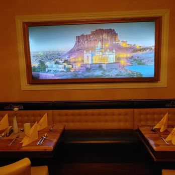 Taste of India - Indian Near Me - Dresden, SN