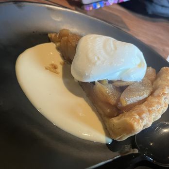 Dharma Bums - Pear tart - Vegan Near Me - New Hope, Pennsylvania