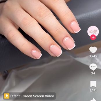 Chrome Nail Bar - For reference this is the photo I showed of what I wanted - Waxing Near Me - Anaheim, California Chrome Nail Bar - For reference this is the photo I showed of what I wanted - Waxing Near Me - Anaheim, California