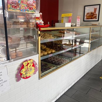 Ronald's Donuts - The front!!! - Donuts Near Me - Las Vegas, Nevada Ronald's Donuts - The front!!! - Donuts Near Me - Las Vegas, Nevada