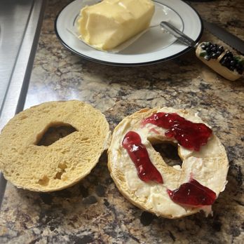 Giovanni's Brooklyn Bagels - Finally found someone that has egg bagels! If you've never tried them, you've got to give it a shot! - Bagels Near Me - Swansboro, North Carolina