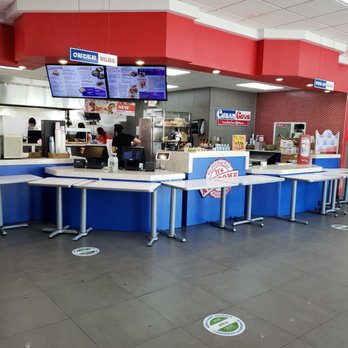 Cuban Guys - Kendall - the inside of a fast food restaurant - Cuban Near Me - Miami, Florida Cuban Guys - Kendall - the inside of a fast food restaurant - Cuban Near Me - Miami, Florida